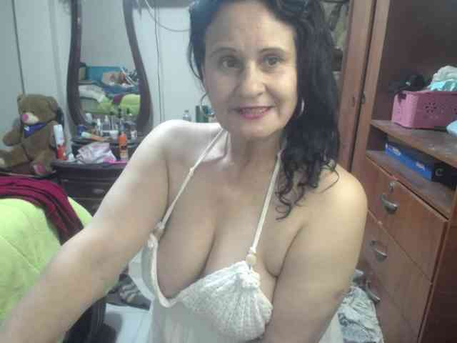 jazmin-mature webcam