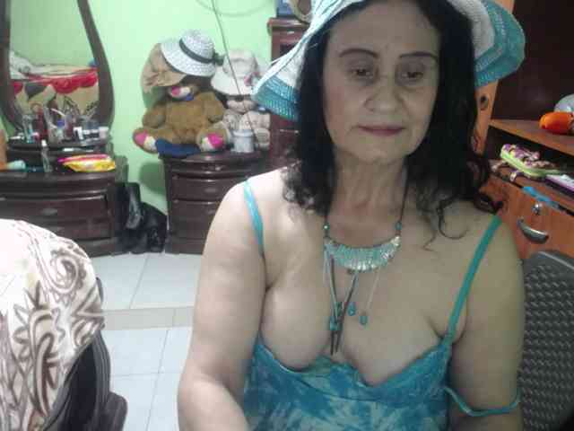 jazmin-mature webcam