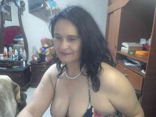 jazmin-mature webcam