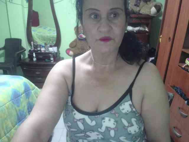jazmin-mature webcam