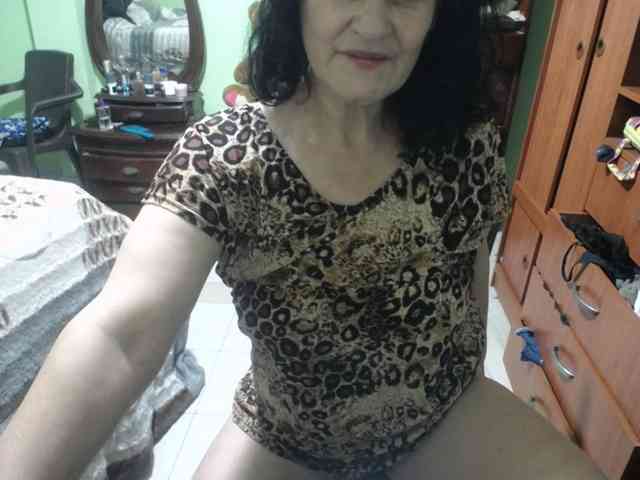 jazmin-mature webcam