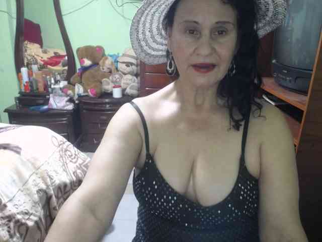 jazmin-mature webcam
