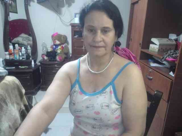 jazmin-mature webcam