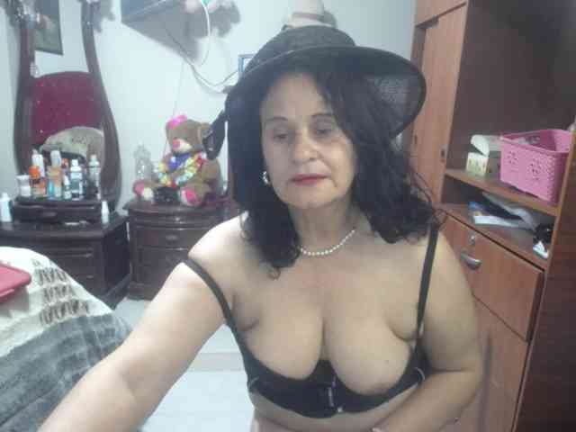 jazmin-mature webcam