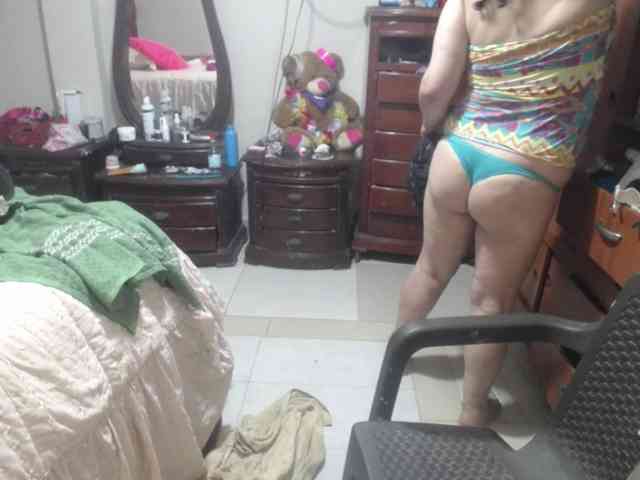 jazmin-mature webcam