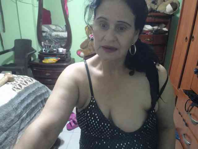 jazmin-mature webcam