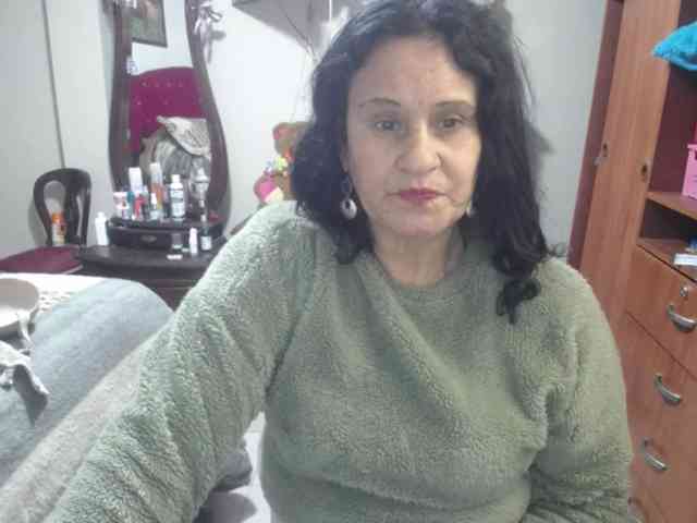 jazmin-mature webcam