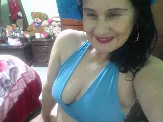 jazmin-mature webcam