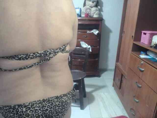 jazmin-mature webcam