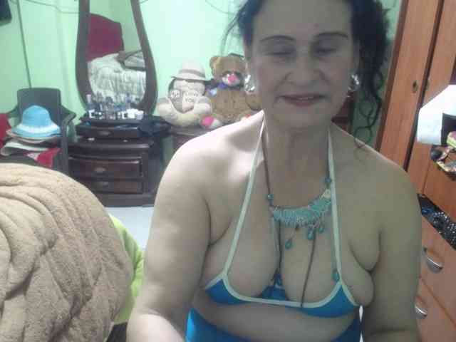 jazmin-mature webcam