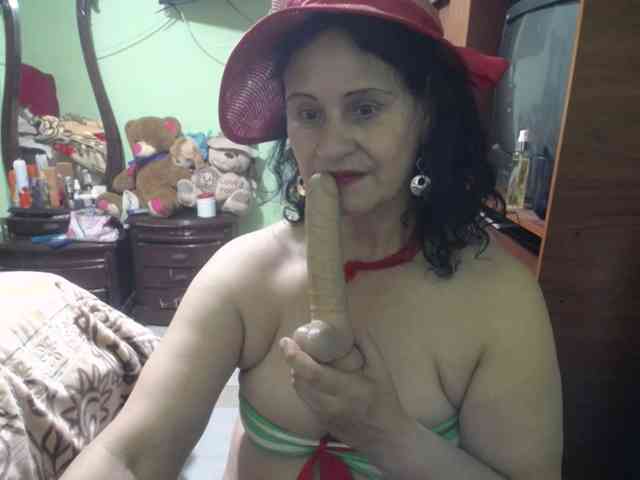 jazmin-mature webcam