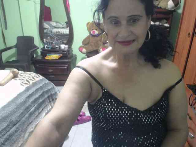jazmin-mature webcam