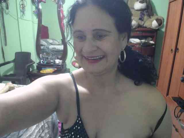 jazmin-mature webcam