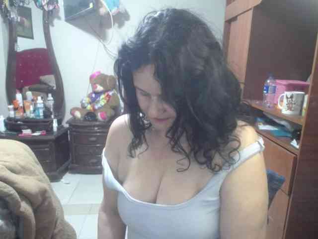 jazmin-mature webcam