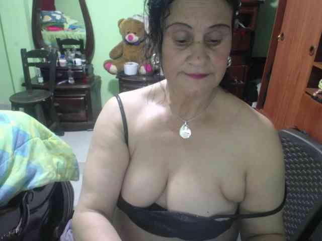 jazmin-mature webcam