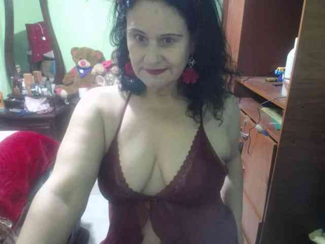 jazmin-mature webcam