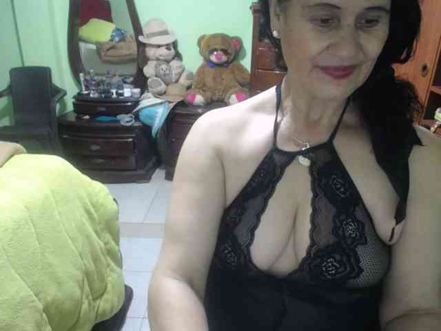 jazmin-mature webcam