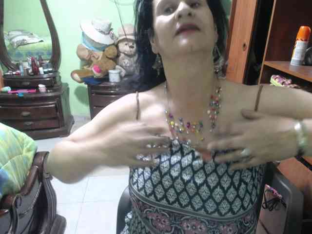 jazmin-mature webcam