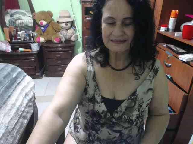 jazmin-mature webcam