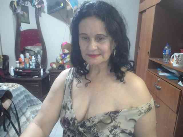 jazmin-mature webcam