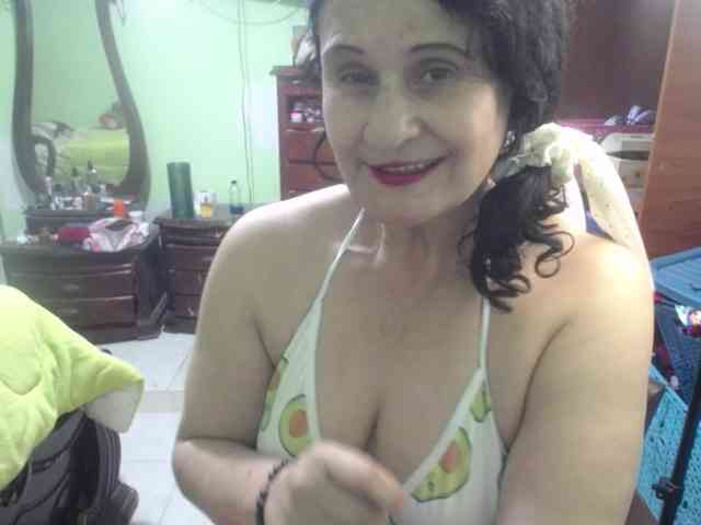 jazmin-mature webcam