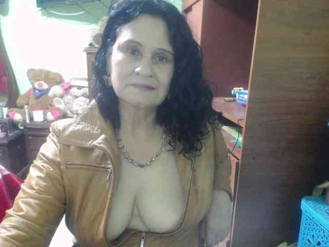 jazmin-mature webcam