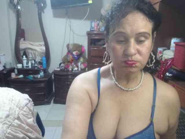 jazmin-mature webcam