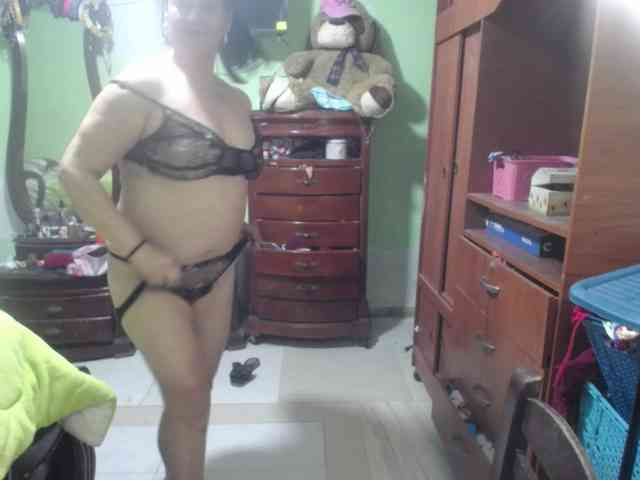 jazmin-mature webcam