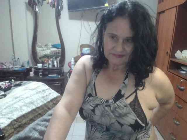 jazmin-mature webcam