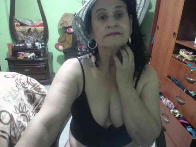 jazmin-mature webcam