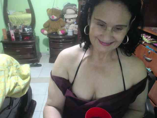 jazmin-mature webcam