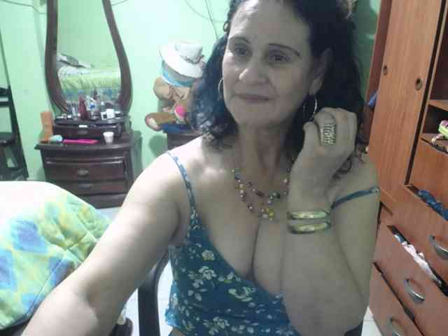 jazmin-mature webcam