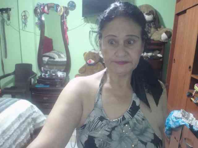 jazmin-mature webcam
