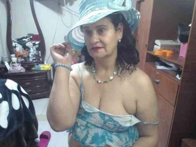 jazmin-mature webcam