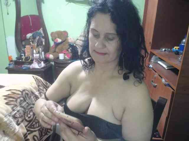 jazmin-mature webcam