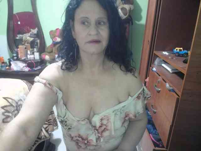 jazmin-mature webcam