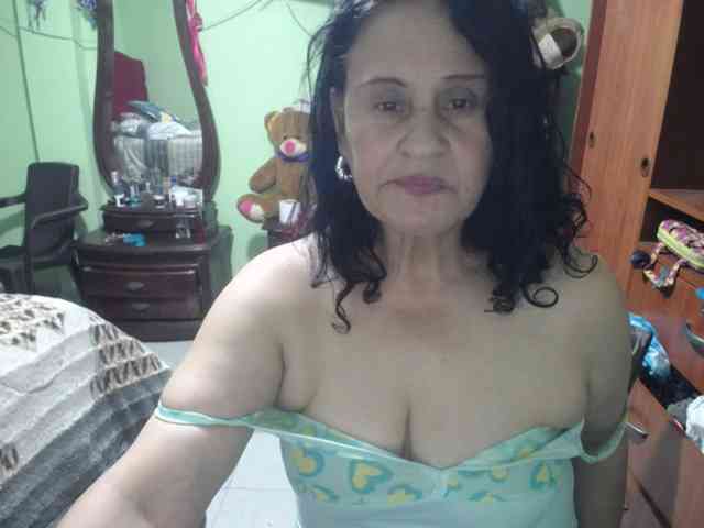 jazmin-mature webcam