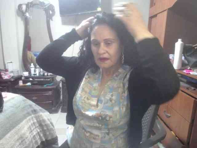 jazmin-mature webcam