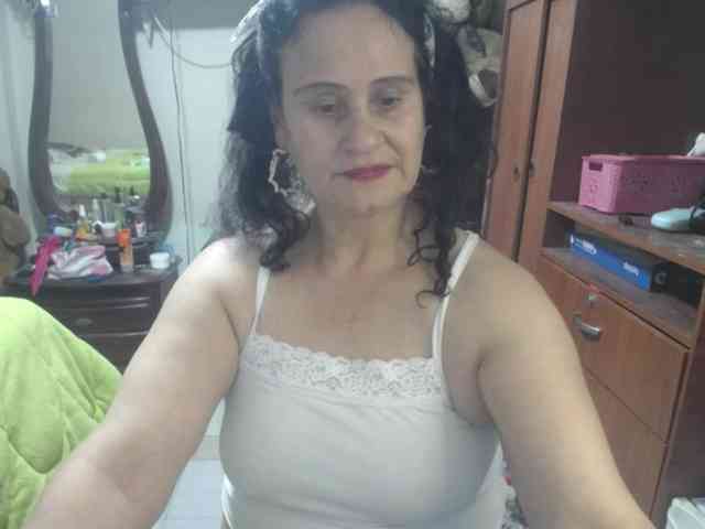 jazmin-mature webcam