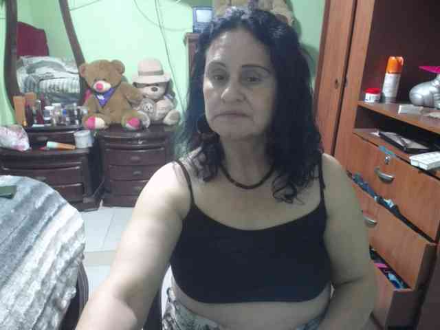 jazmin-mature webcam