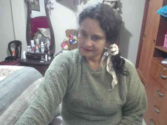 jazmin-mature webcam