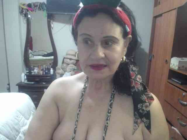 jazmin-mature jazmin-mature