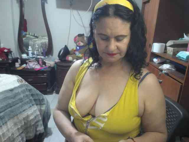 jazmin-mature webcam