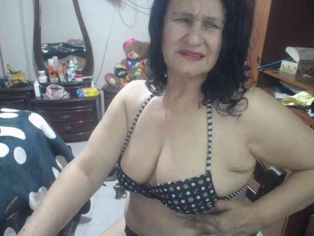 jazmin-mature webcam