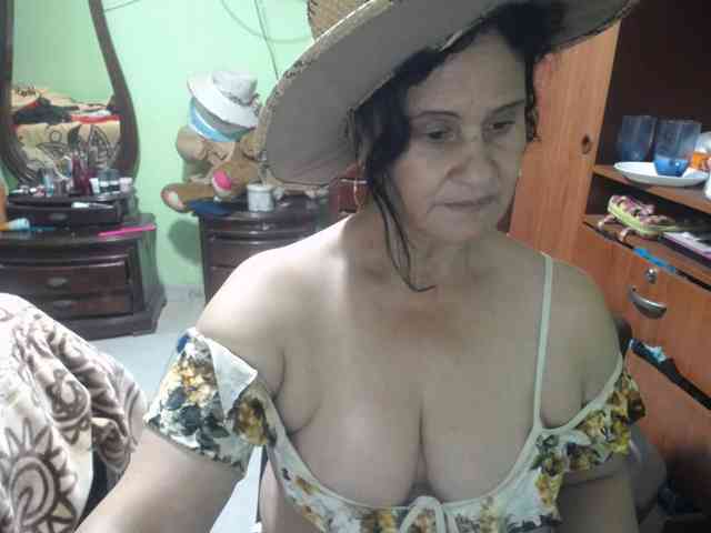 jazmin-mature webcam
