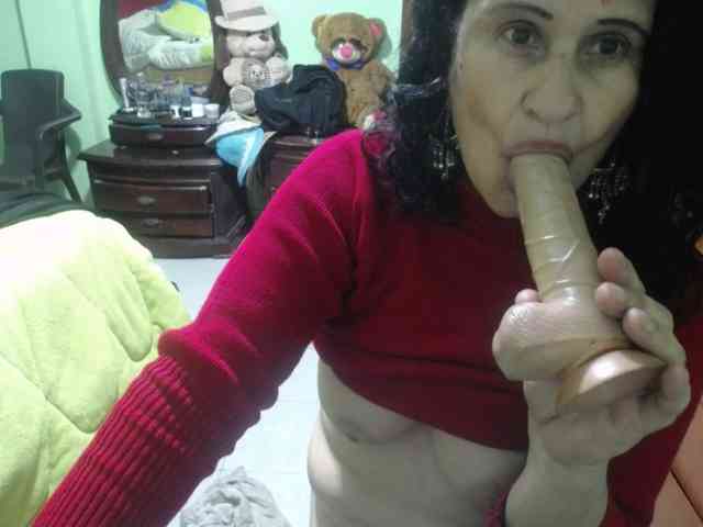 jazmin-mature webcam
