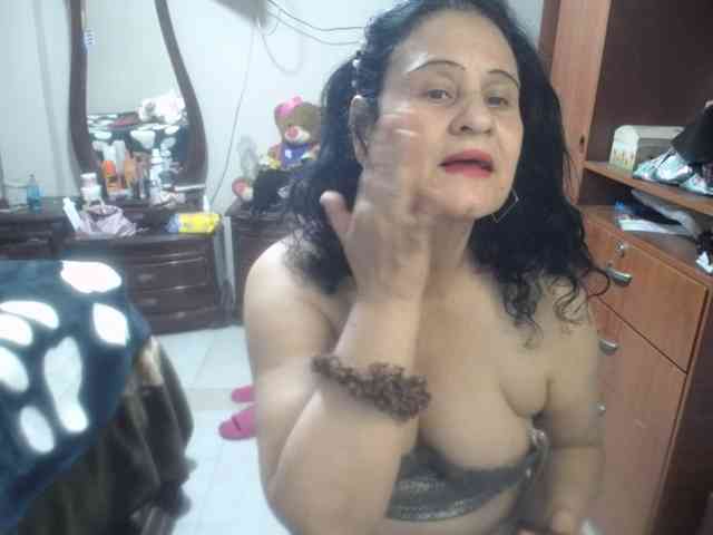 jazmin-mature webcam