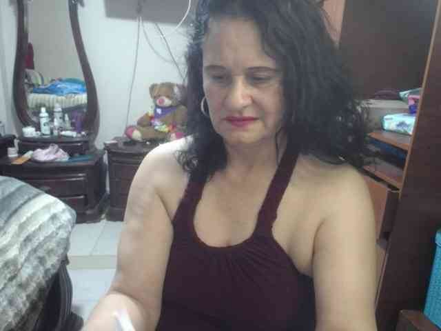 jazmin-mature webcam