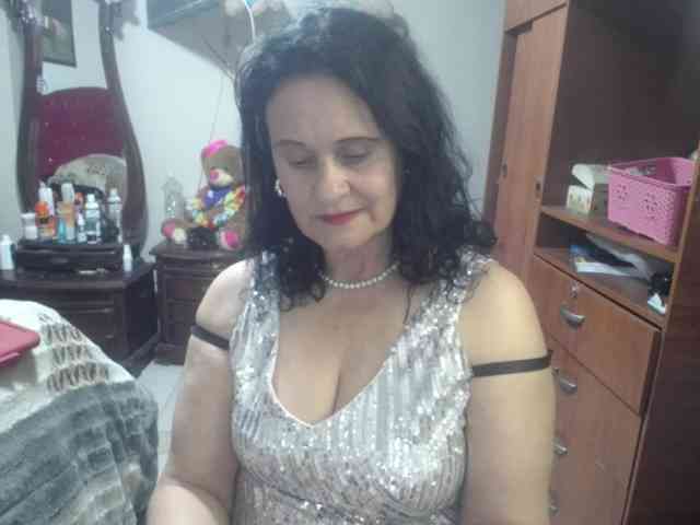 jazmin-mature webcam