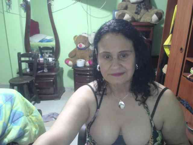 jazmin-mature webcam